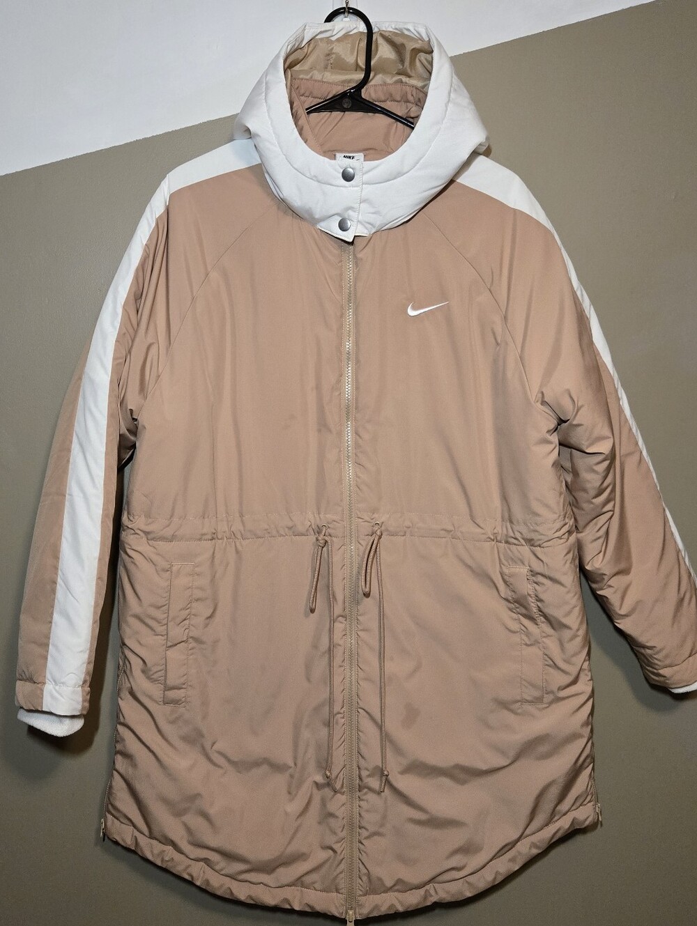 Nike Sportswear Essentials Womens Hooded Jacket Beige/White Medium DV7874-200